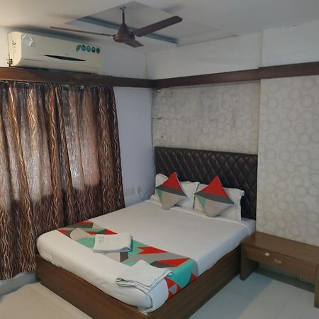 Khaleej Residency Near U S Embassy Hotel Chennai Bagian luar foto