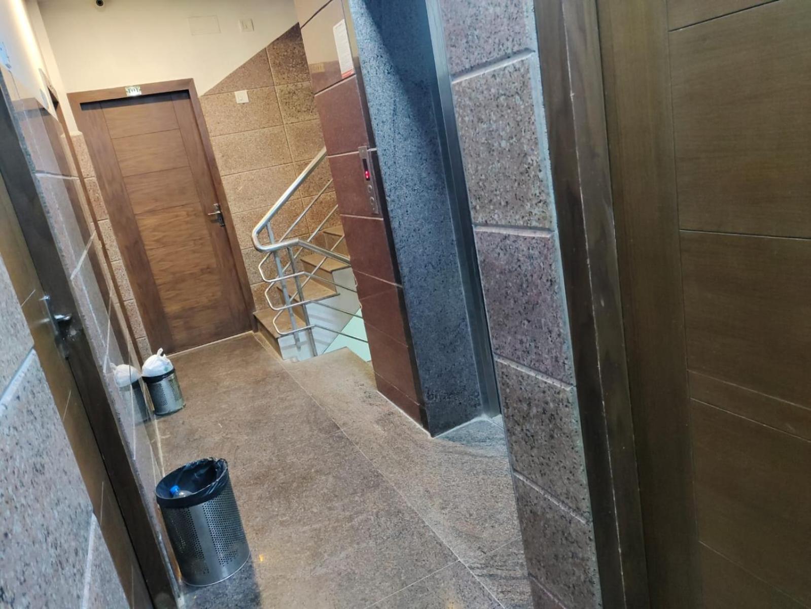 Khaleej Residency Near U S Embassy Hotel Chennai Bagian luar foto